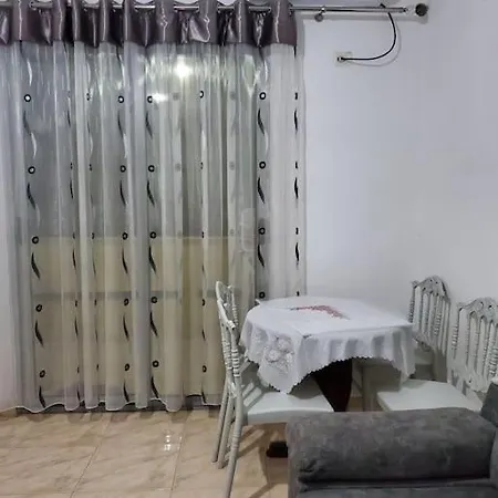 Emiliano's Apartment Shengjin
